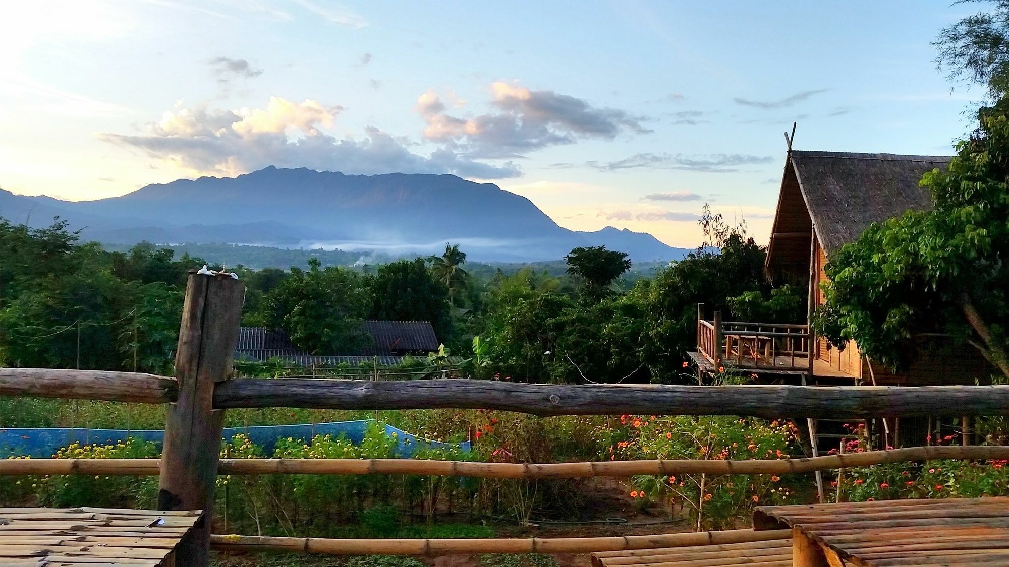 Baan Aingdoi Homestay, Chiang Dao Exterior foto